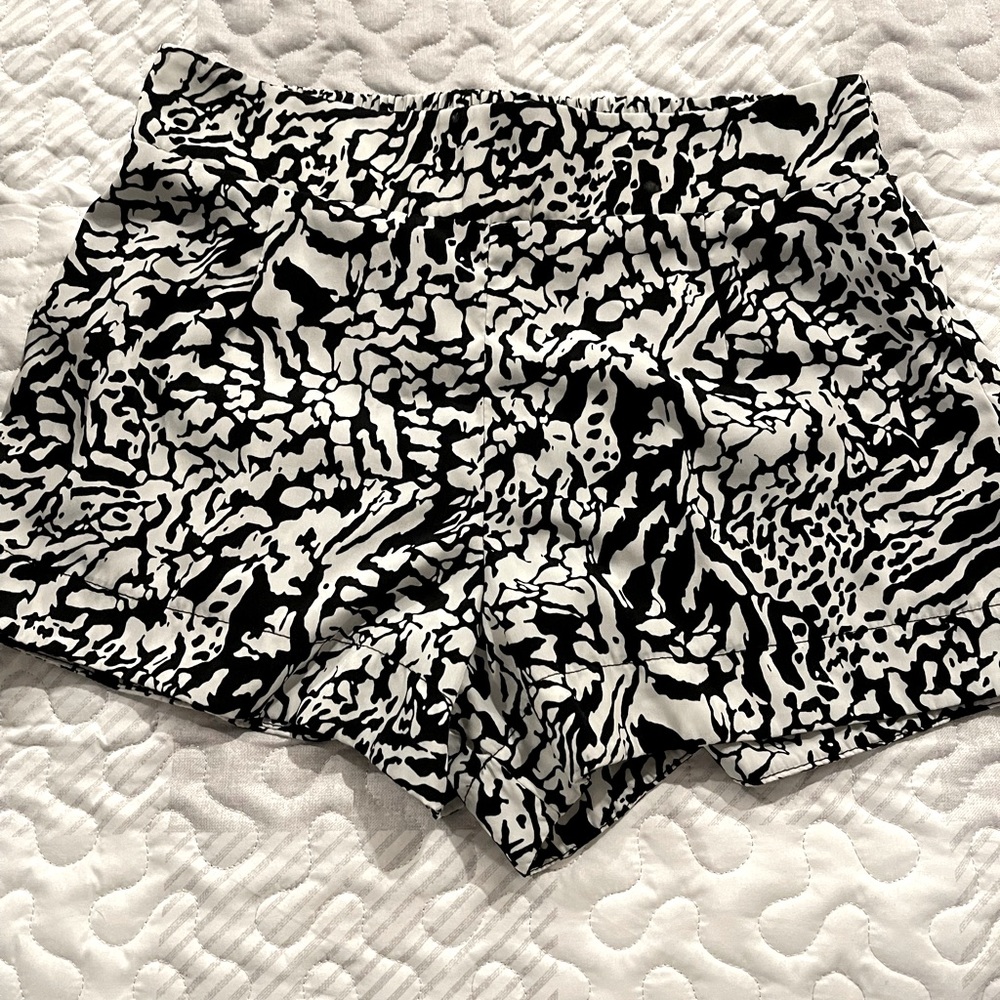 Women’s Shorts.